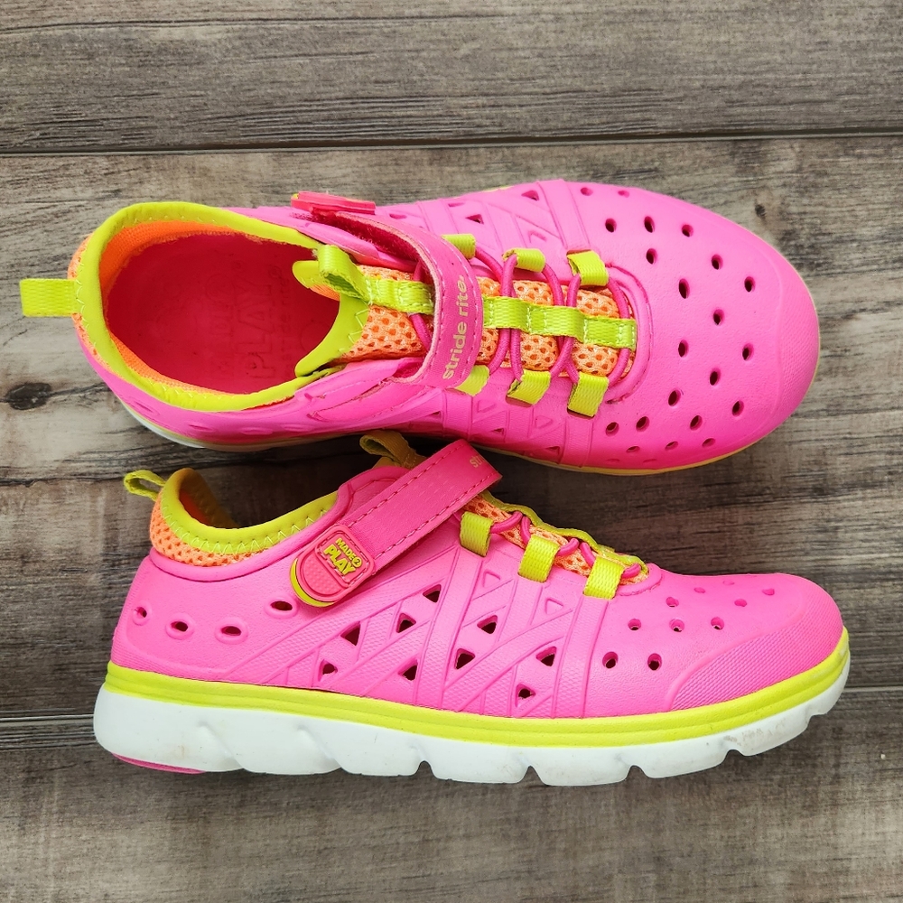 Stride Rite Made 2 Play Phibian water/land shoe, pink, size 12 toddler
